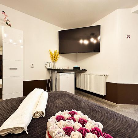 The Royal - Studio With Balcony & Panoramic View Craiova Exterior photo